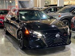 نيسان ألتيما